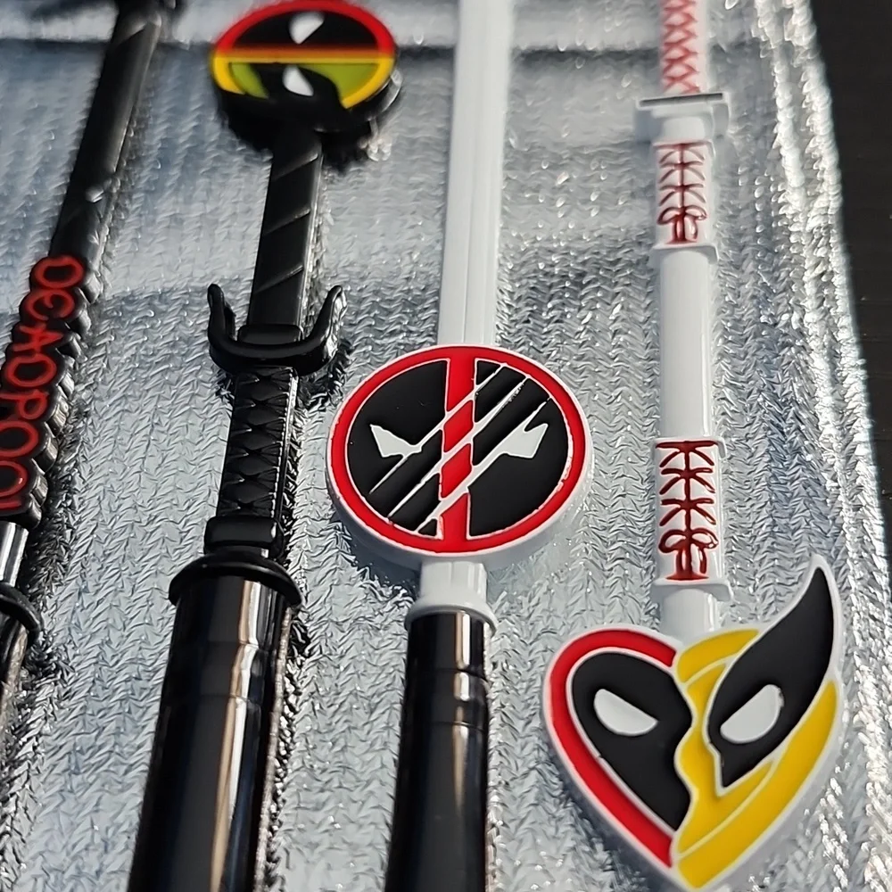 Marvel Deadpool x Wolverine Makeup Brush Set